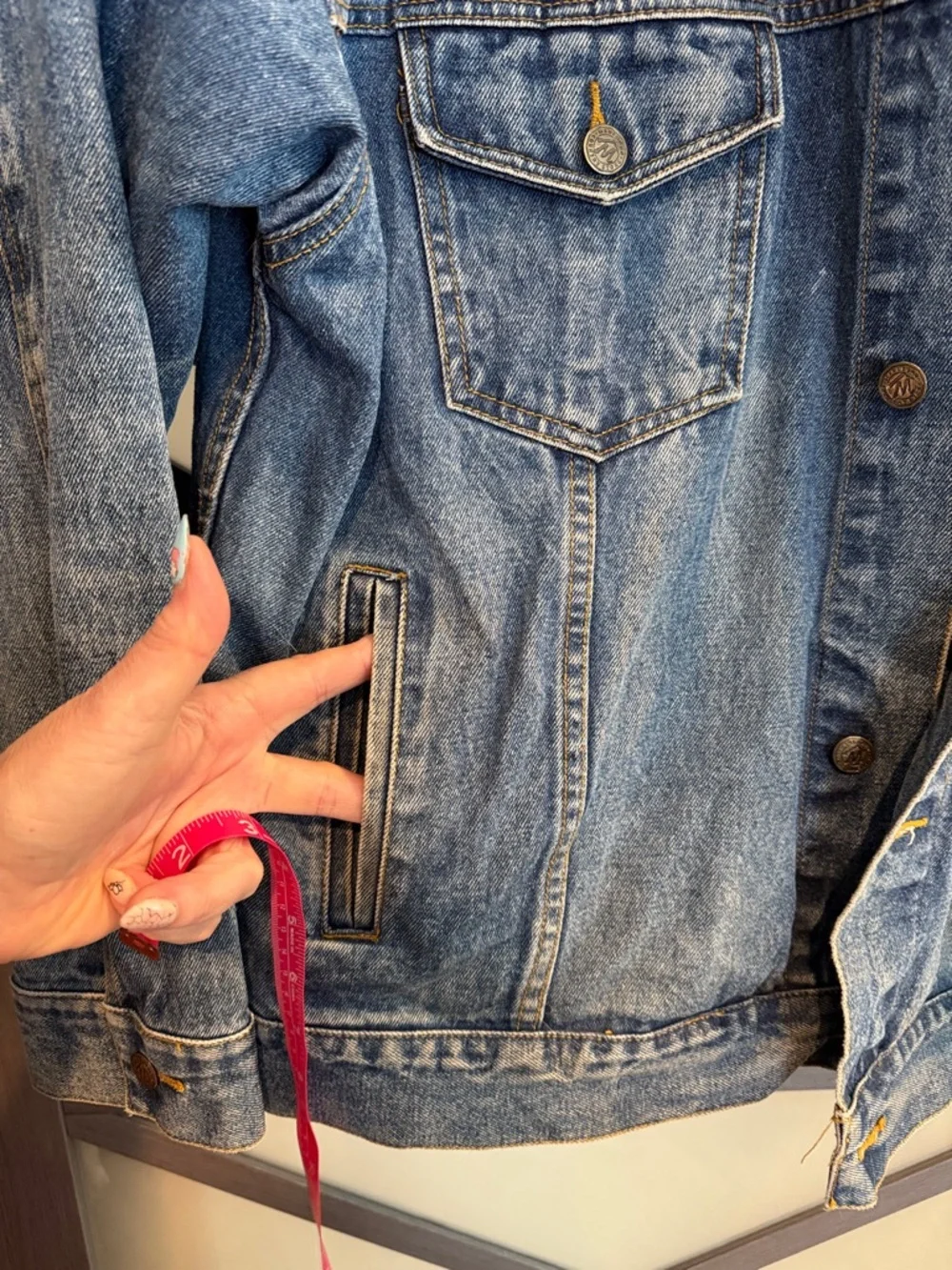 Marlboro Country Store Men's Blue Denim Jacket with Genuine Leather Collar 90’s
